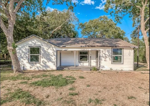 Photo 4 of Single family home for sale at 2812 Fisher Hl, Baytown, TX 77520 | MLS# 19138424 | Listing updated on 2026-09-25