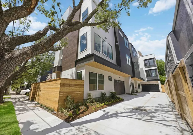 Photo 1 of Single family home for sale at 1110 Peden St #B, Houston, TX 77006 | MLS# 16379456 | Listing updated on 2026-09-09