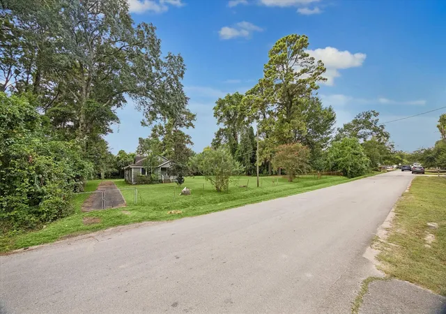 Photo 2 of Land for sale at 1505 Bland St, Houston, TX 77091 | MLS# 77367192 | Listing updated on 2026-09-17