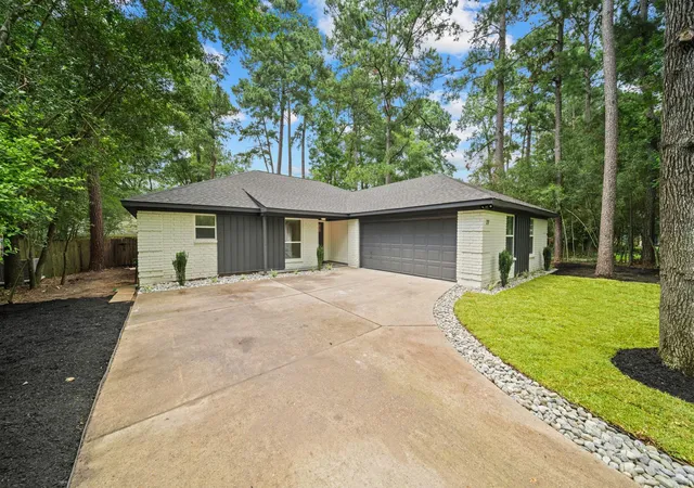 Photo 1 of Single family home for sale at 27 Lazy Morning Pl, Spring, TX 77381 | MLS# 73649285 | Listing updated on 2026-10-08