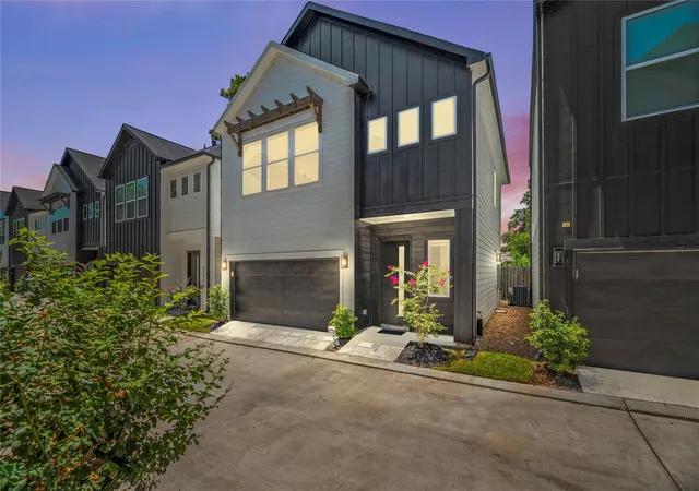 Photo 1 of Single family home for sale at 869 Mansfield St #E, Houston, TX 77091 | MLS# 42306656 | Listing updated on 2026-10-08