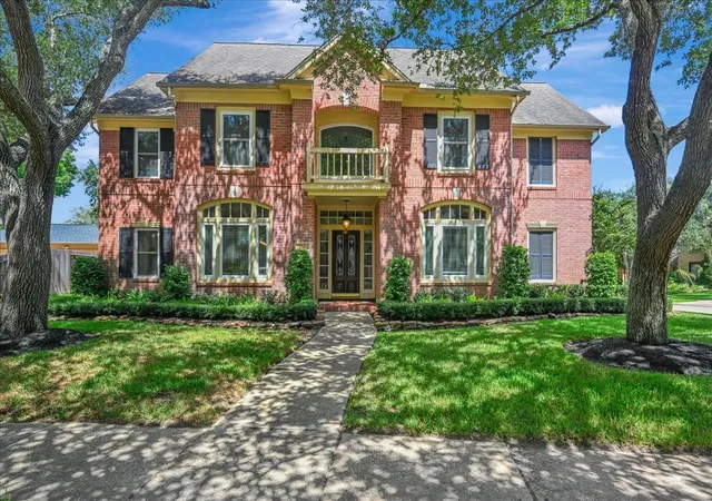 Single family home for sale at 16802 Village Cor Ct, Houston, TX 77059 | MLS# 87496954