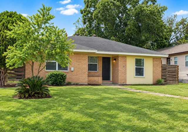 Single family home for sale at 635 19th Street, Hempstead, TX 77445 | MLS# 47240184