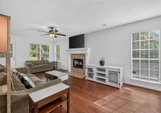 Photo 3 of Single family home for sale at 7506 Oak Blf Dr, Magnolia, TX 77354 | MLS# 80891737 | Listing updated on 2026-10-06