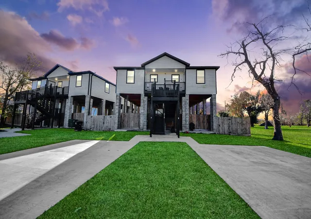 Photo 1 of Single family home for sale at 618 Maple Way #A/B, Houston, TX 77015 | MLS# 23090609 | Listing updated on 2026-10-03