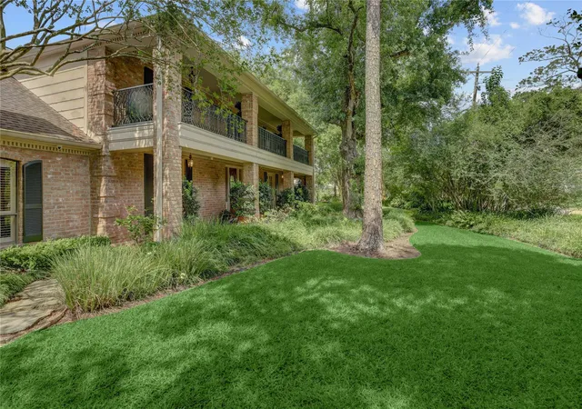 Photo 2 of Mansion for sale at 1 Stayton Cir, Houston, TX 77024 | MLS# 12449388 | Listing updated on 2026-09-09