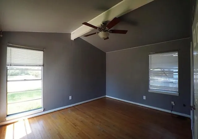 Photo 3 of Single family home for sale at 206 Carnation St, Lake Jackson, TX 77566 | MLS# 54630398 | Listing updated on 2026-09-21