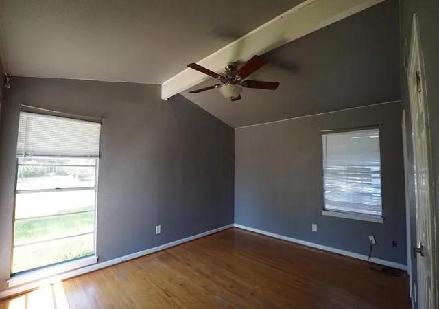Photo 4 of Single family home for sale at 206 Carnation St, Lake Jackson, TX 77566 | MLS# 54630398 | Listing updated on 2026-09-21