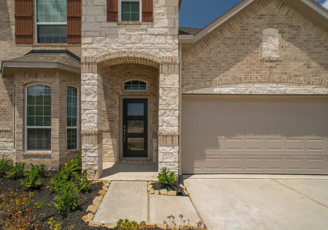 Photo 3 of Single family home for sale at 30014 Twisting Springs Dr, Brookshire, TX 77423 | MLS# 58297380 | Listing updated on 2026-10-09