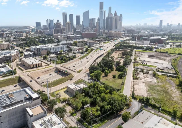 Photo 3 of Land for sale at 1111 Hardy St, Houston, TX 77020 | MLS# 15881946 | Listing updated on 2026-09-09