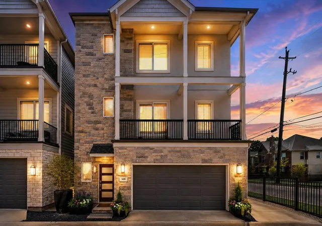 Photo 2 of Sale Pending at 1430 W 34th 1/2 St, Houston, TX 77018 | MLS# 7365516 | Listing updated on 2026-09-22