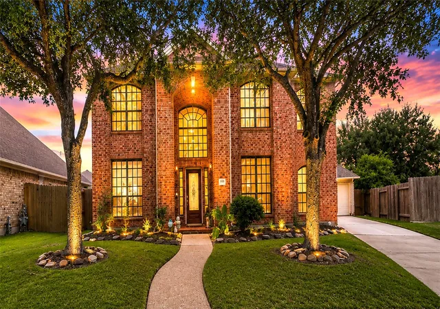 Photo 1 of Single family home for sale at 3310 Aspenbrook Ct, Pearland, TX 77581 | MLS# 8702580 | Listing updated on 2026-09-11