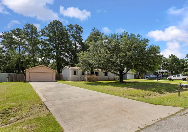Photo 3 of Single family home for sale at 26214 Country Holw St, Magnolia, TX 77355 | MLS# 8483546 | Listing updated on 2026-09-14