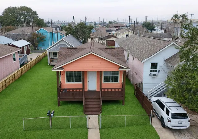 Photo 3 of Multi family home for sale at 5410 Ave M, Galveston, TX 77551 | MLS# 50377627 | Listing updated on 2026-09-02