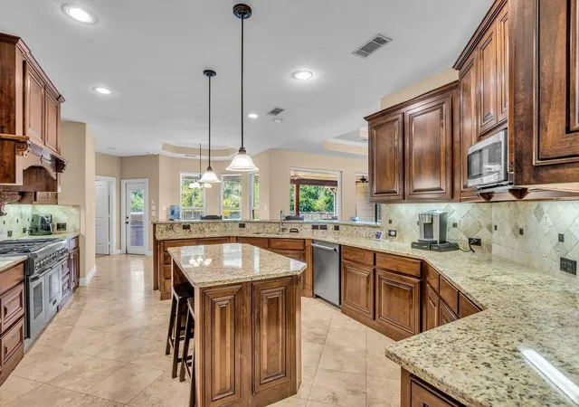 Photo 3 of Single family home for sale at 16634 Savannah Dr, Splendora, TX 77372 | MLS# 71107050 | Listing updated on 2026-09-19
