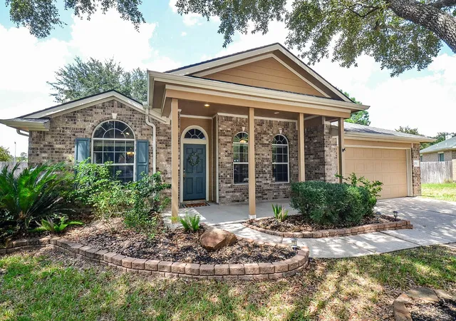Photo 1 of Single family home for sale at 22922 Antiqua Ests Ct, Conroe, TX 77385 | MLS# 80717976 | Listing updated on 2026-10-06