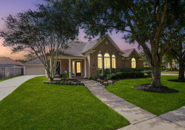 Photo 1 of Sale Pending at 2502 Quiet Lake Ct, Pearland, TX 77584 | MLS# 476167 | Listing updated on 2026-09-26
