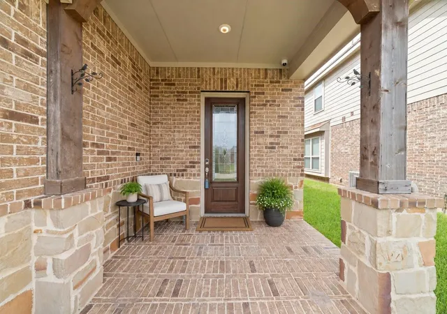 Photo 3 of Single family home for sale at 22315 Taren Ct, Tomball, TX 77375 | MLS# 75264065 | Listing updated on 2026-10-06