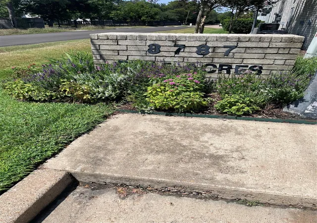 Photo 1 of Condo for sale at 8787 Brae Acres Rd #401, Houston, TX 77074 | MLS# 34517634 | Listing updated on 2026-09-08