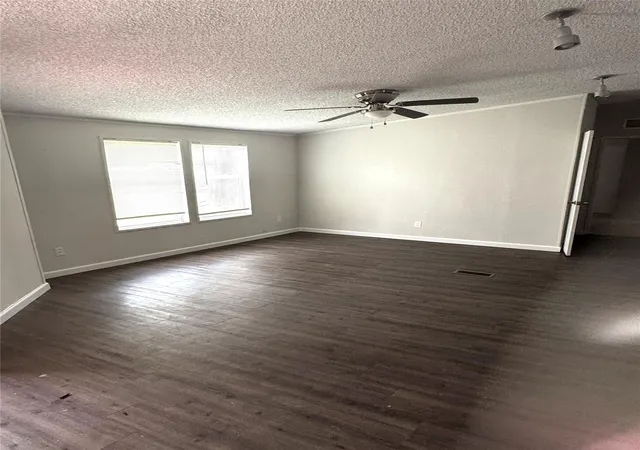 Photo 2 of Single family home for sale at 117 County Rd 3794, Cleveland, TX 77328 | MLS# 74561620 | Listing updated on 2026-09-23