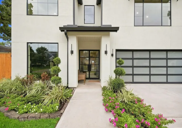 Photo 4 of Single family home for sale at 959 Althea Dr, Houston, TX 77018 | MLS# 17830263 | Listing updated on 2026-09-11