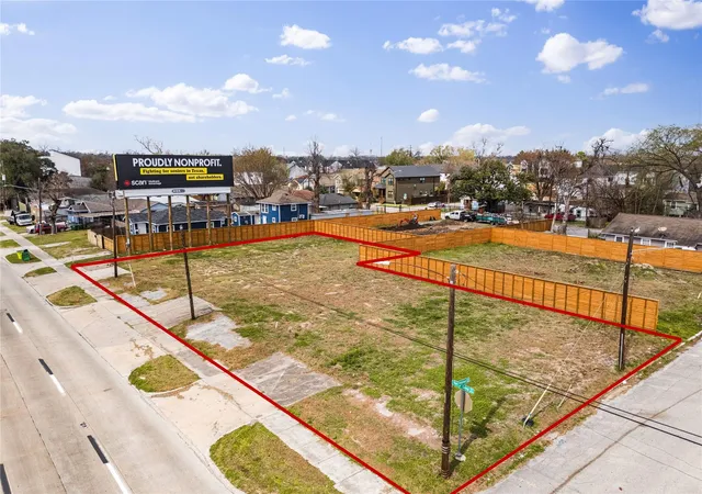 Photo 3 of Land for sale at 1025 N Loop, Houston, TX 77022 | MLS# 73595330 | Listing updated on 2026-09-01