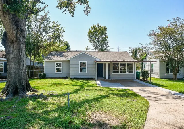Photo 3 of Single family home for sale at 7419 Jalna St, Houston, TX 77055 | MLS# 11536332 | Listing updated on 2026-09-03