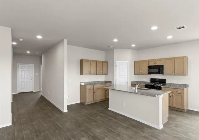 Photo 4 of Single family home for sale at 4529 Blue Mountain Laurel St, Pinehurst, TX 77362 | MLS# 98454955 | Listing updated on 2026-10-07