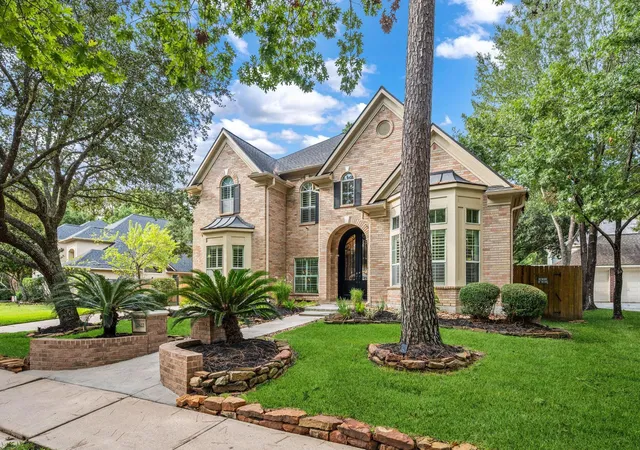 Photo 2 of Single family home for sale at 2822 Hazy Hillside Ct, Kingwood, TX 77345 | MLS# 13397470 | Listing updated on 2026-10-07