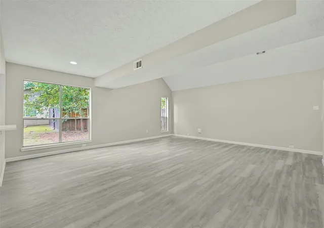 Photo 4 of Single family home for sale at 902 Essex Dr, Friendswood, TX 77546 | MLS# 54437739 | Listing updated on 2026-09-19