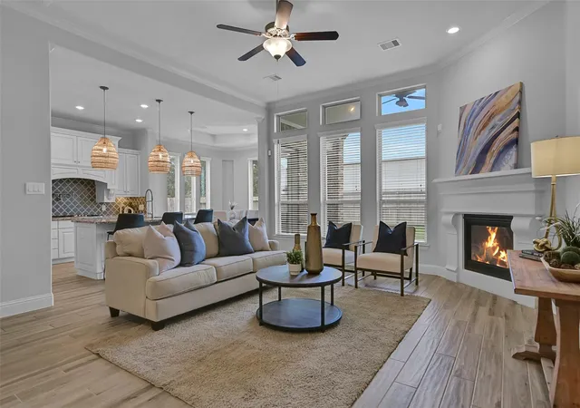 Photo 2 of Single family home for sale at 1321 Summer Fld Ln, Friendswood, TX 77546 | MLS# 12531712 | Listing updated on 2026-09-02
