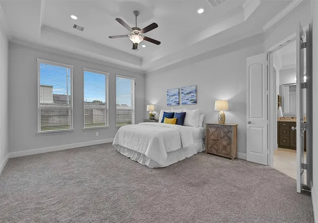 Photo 3 of Single family home for sale at 1321 Summer Fld Ln, Friendswood, TX 77546 | MLS# 12531712 | Listing updated on 2026-09-02