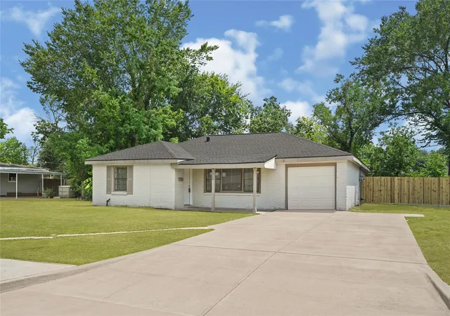 Photo 3 of Single family home for sale at 119 West Ave, Pasadena, TX 77502 | MLS# 88417329 | Listing updated on 2026-09-13
