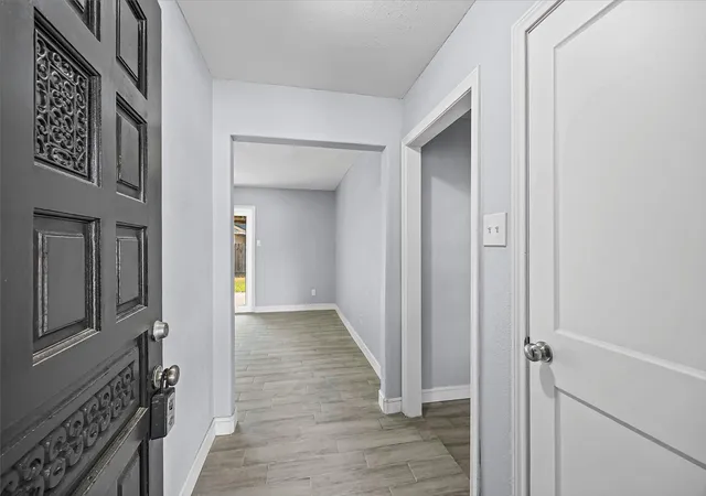 Photo 3 of Single family home for sale at 5507 Bertellis Ln, Houston, TX 77091 | MLS# 20801617 | Listing updated on 2026-10-04