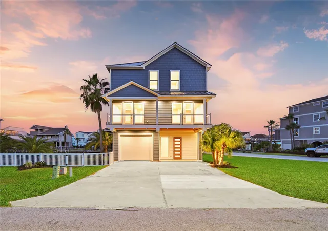 Photo 2 of Single family home for sale at 243 Bamaku Bnd, Galveston, TX 77554 | MLS# 20606256 | Listing updated on 2026-10-06