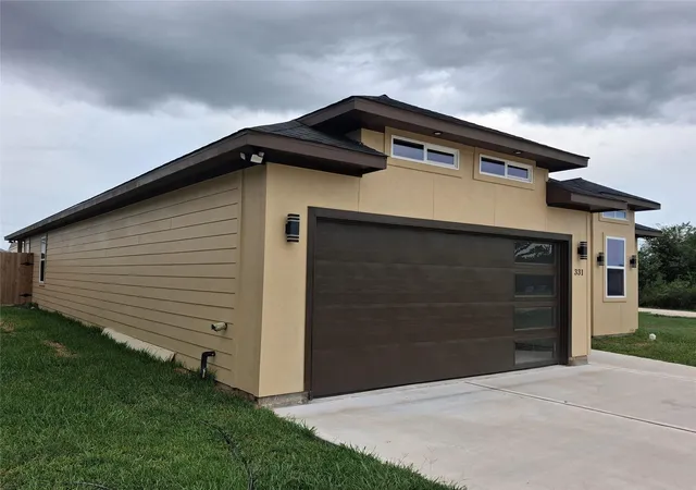 Photo 2 of Single family home for sale at 331 Road 5840, Cleveland, TX 77327 | MLS# 74157708 | Listing updated on 2026-09-20