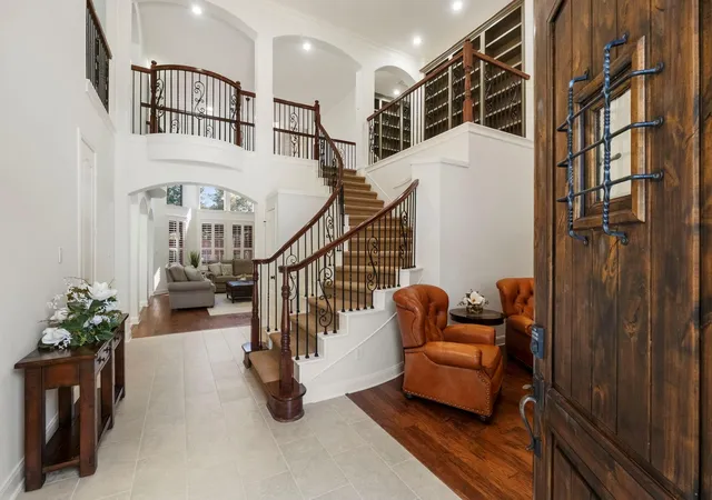 Photo 2 of Single family home for sale at 9215 Turtle Pond Ln, Missouri City, TX 77459 | MLS# 77932259 | Listing updated on 2026-10-04