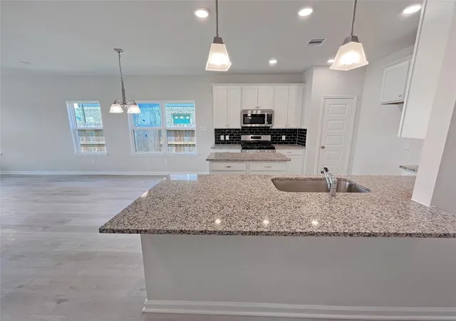 Photo 3 of Single family home for sale at 6010 Royal Palm Dr, Manvel, TX 77578 | MLS# 46993334 | Listing updated on 2026-09-04