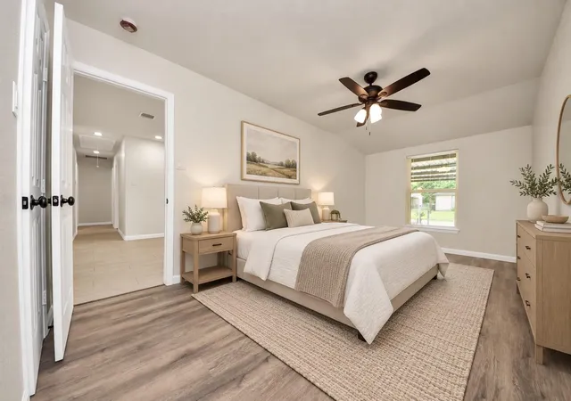 Photo 2 of Single family home for sale at 5111 Willow Glen Dr, Houston, TX 77033 | MLS# 51797029 | Listing updated on 2026-09-09