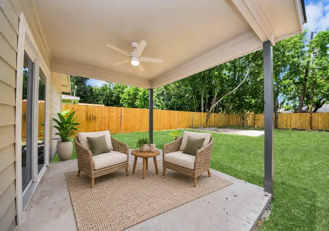 Photo 4 of Single family home for sale at 5111 Willow Glen Dr, Houston, TX 77033 | MLS# 51797029 | Listing updated on 2026-09-09