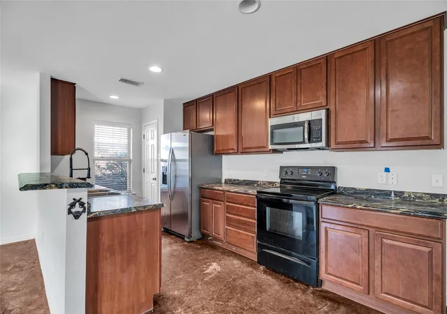 Photo 4 of Single family home for sale at 1107 Milltown Rd, Midland, TX 79705 | MLS# 13639355 | Listing updated on 2026-09-23