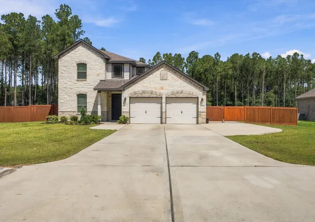 Photo 3 of Single family home for sale at 1563 Road 66114, Dayton, TX 77535 | MLS# 33509306 | Listing updated on 2026-09-17