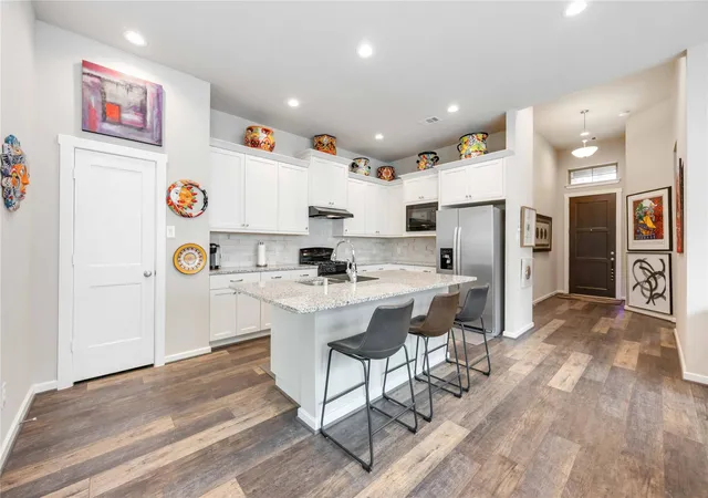 Photo 2 of Single family home for sale at 9816 Preserve Way, Conroe, TX 77385 | MLS# 22385595 | Listing updated on 2026-09-11