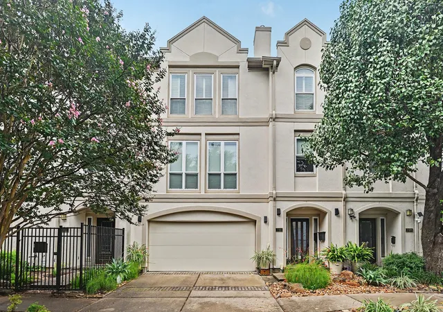 Photo 1 of Townhouse for sale at 710 Rosedale St, Houston, TX 77006 | MLS# 17753079 | Listing updated on 2026-09-13