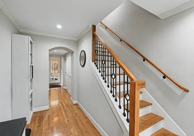 Photo 3 of Townhouse for sale at 710 Rosedale St, Houston, TX 77006 | MLS# 17753079 | Listing updated on 2026-09-13