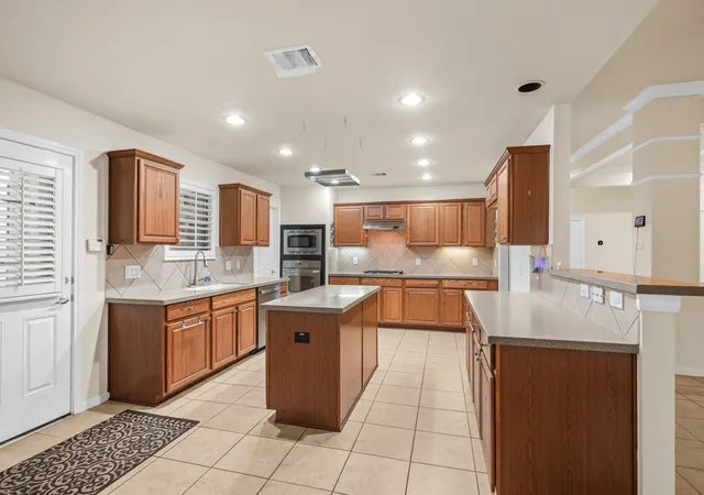 Photo 4 of Single family home for sale at 3607 Mustang Ln, Manvel, TX 77578 | MLS# 34045158 | Listing updated on 2026-09-13