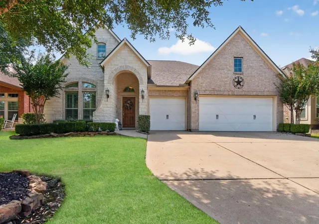 Photo 2 of Sale Pending at 31578 Ember Trl Ln, Spring, TX 77386 | MLS# 35190023 | Listing updated on 2026-09-22