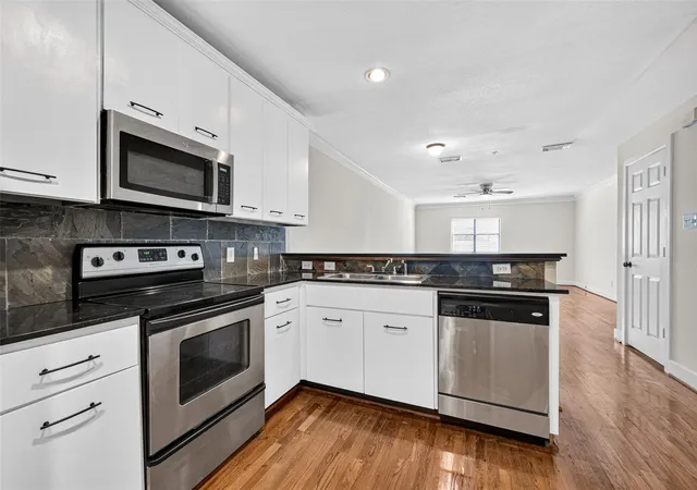 Photo 2 of Condo for sale at 1342 Rutland St #210, Houston, TX 77008 | MLS# 16904591 | Listing updated on 2026-09-15