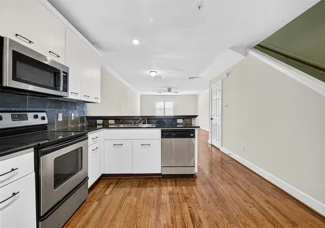Photo 3 of Condo for sale at 1342 Rutland St #210, Houston, TX 77008 | MLS# 16904591 | Listing updated on 2026-09-15