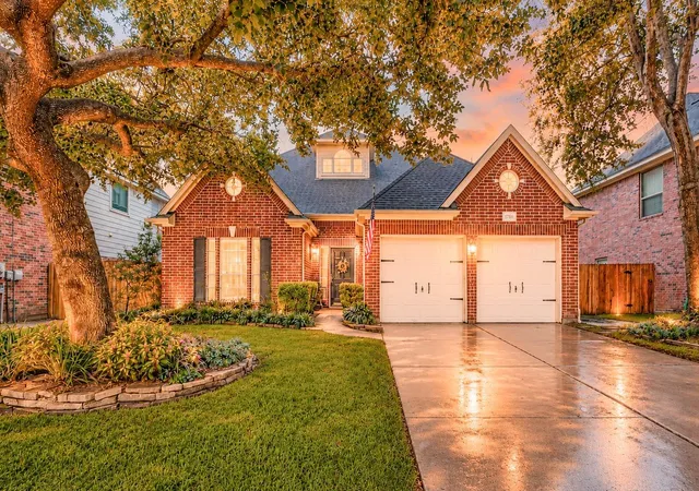 Photo 3 of Single family home for sale at 17311 Pikes Peek Ct, Tomball, TX 77377 | MLS# 37713905 | Listing updated on 2026-09-13